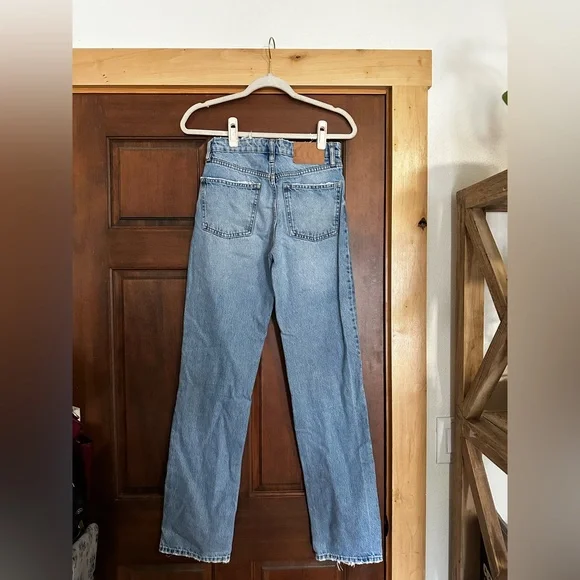 Zara jeans - Picture 3 of 3